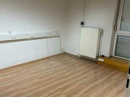 NEU! Geräumiges Ladengeschäft / Büro in sehr guter Lage Hanaus!