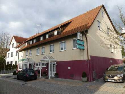 Wernau: Gepflegtes Hotel mit Restaurant in guter Lage