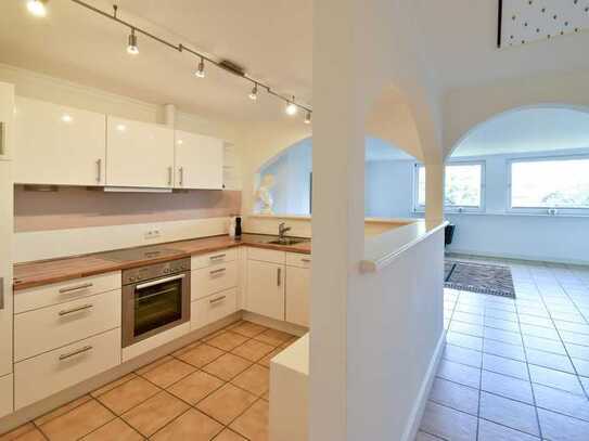 Moderne 2-Zimmer-Wohnung mit EBK – möbliert – ruhige Lage in Duisburg Süd