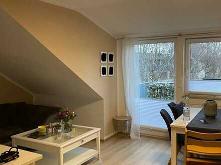 tolle 3-Zimmer-Dachgeschosswohnung mit Balkon in Krefeld-Ürdingen