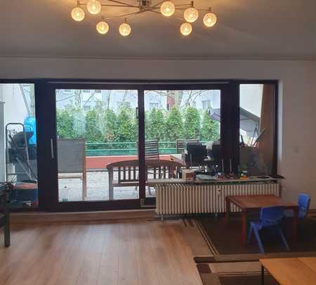 Exklusives 5-Zimmer-Reihenhaus mit EBK in Berlin Wittenau (Reinickendorf)