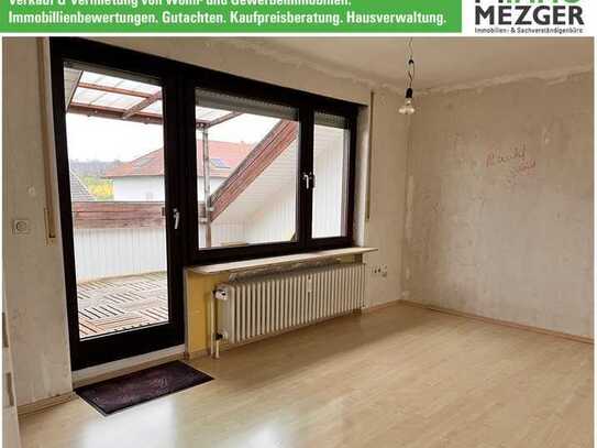 ++ Ruhige Dachgeschosswohnung am Ortsrand mit Garage ++