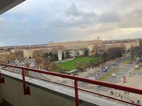 *Wohnen in Kreuzberg - 3 Zimmerwohnung mit Blick über die Dächer Berlins*