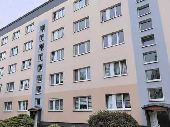 Sanierte Wohnung mit Balkon und Einbauküche