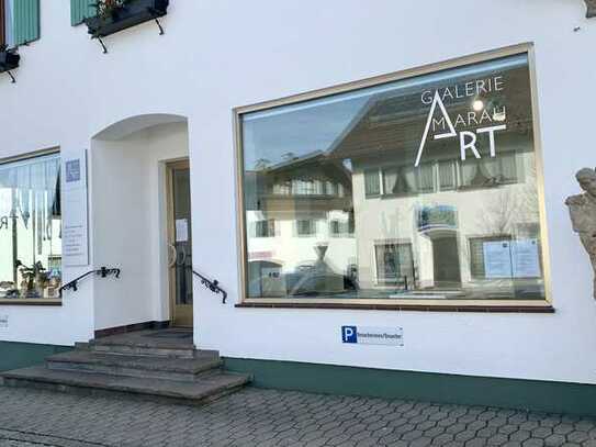 Lichtdurchflutete Ladenfläche im Zentrum von Bernau