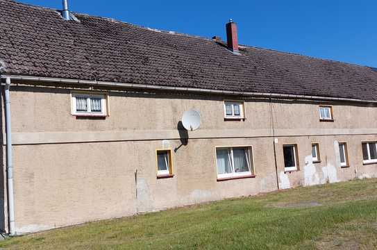 Wohnhaus mit drei Wohneinheiten in ruhiger Lage.