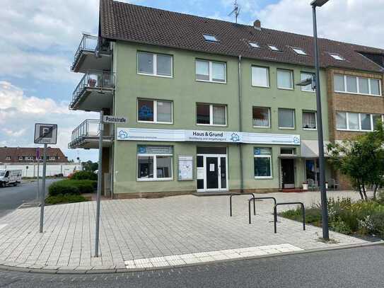 Schöne 2-Zimmer-DG-Wohnung mit Balkon in Wolfsburg Stadtmitte