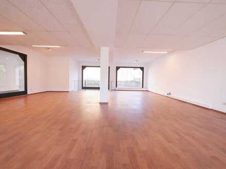 Investment in Holzkirchen - Helle Büro-/ Laden-/ oder Praxisfläche im Zentrum von Holzkirchen