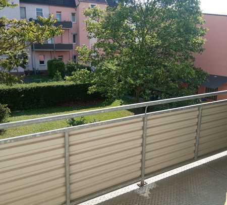 Attraktive und gepflegte 4-Raum-Wohnung mit Balkon in Merseburg