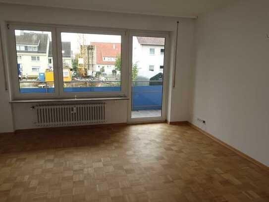 helle, modernisierte 1-Zimmer-Erdgeschosswohnung mit Pantryküche und Balkon in Filderstadt