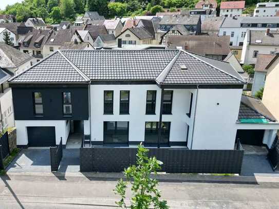 In Eltville/Martinsthal: Gepflegte Wohnung mit drei Zimmern und Balkon