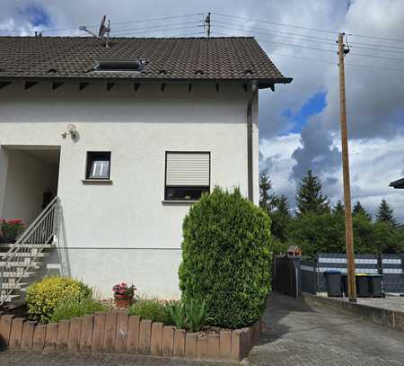 ETW/Haus mit großem Balkon