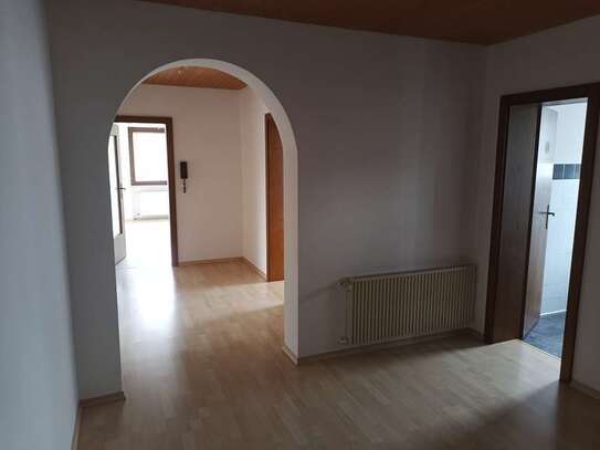 5-Zimmer-Wohnung in Neuburg/ Bergen