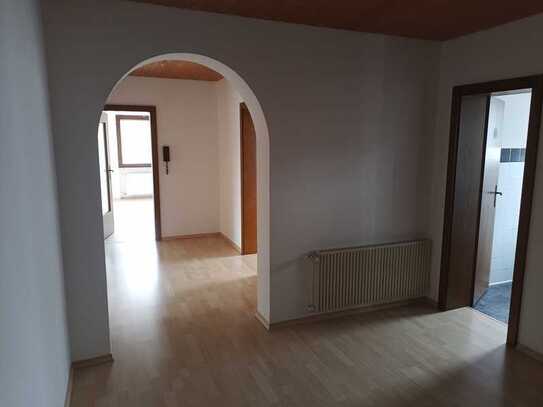 5-Zimmer-Wohnung in Neuburg/ Bergen