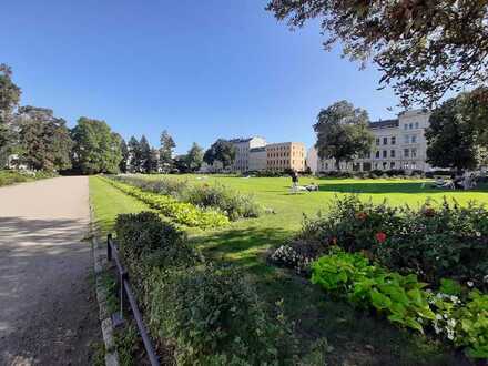 Wohnen am Wilhelmsplatz! Echtholzdielen! Kompakte 4-Zimmer-Wohnung!