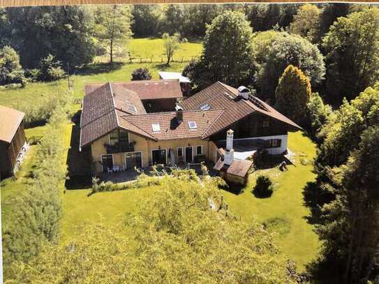 Individuelles Landhaus in idyllischer Einzellage für Naturliebhaber oder Pferdeliebhaber