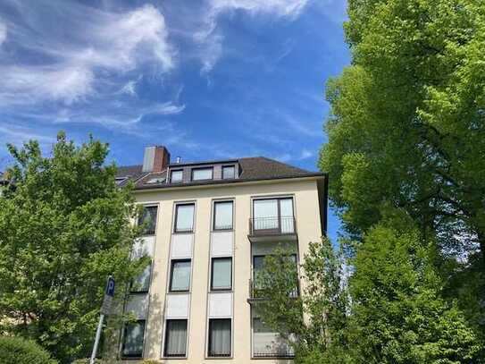 Ideale Single- / Pärchenwohnung auf 2 Ebenen mit Balkon in zentraler gesuchter Lage von MG