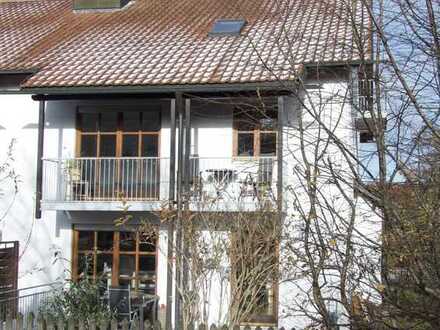 Gepflegtes 5-Zimmer-Reiheneckhaus in Aichach, Aichach