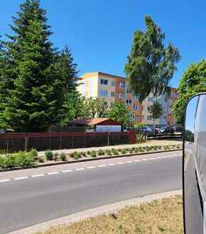 Freundliche und gepflegte 2-Zimmer-Erdgeschosswohnung mit Balkon in Hagenow