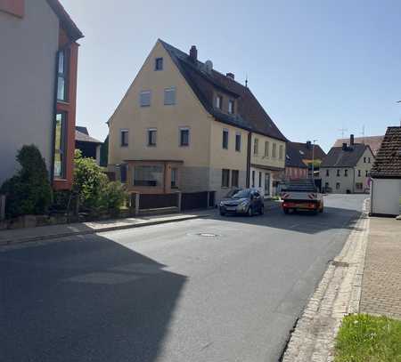 Statt ETW, tolles Haus mit Ausbaureserve , Garage und Garten/Terrasse in Großhabersdorf