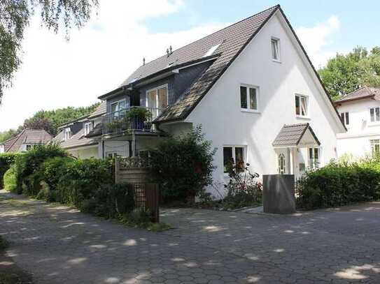 Individuelle und sonnige 2-Zimmer Wohnung über zwei Ebenen mit Terrasse in Rissen