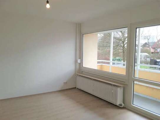 Geschmackvolle 3-Zimmer-Hochparterre-Wohnung mit Balkon in Heusenstamm