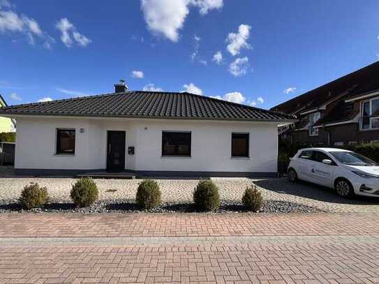 modernes Einfamilienhaus mit Garten in ruhiger Lage / ab sofort