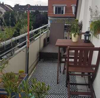 Helle 3-Zimmer-DG-Wohnung m. Balkon u. opt. Arbeitszimmer in TOP-Lage Stuttgart-Möhringen