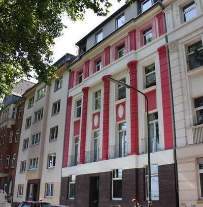 Wunderschöne 4 Zimmer Altbau-Wohnung mit Balkon in Düsseldorf-Friedrichstadt