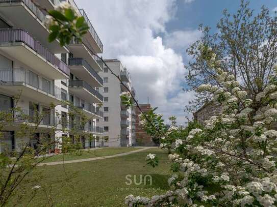 **2-Zimmer-Wohnung** Komfortables Zuhause mit einem Panoramablick auf die Frankfurter Skyline