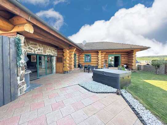 Kanadisches Architekten-Blockhaus mit Jakuzzi an der Mosel: Absolute Erholung! Über 180 m2 Fläche.