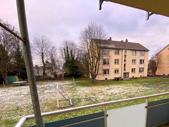 Schön geschnittene Wohnung mit Balkon nahe ICE Bahnhof