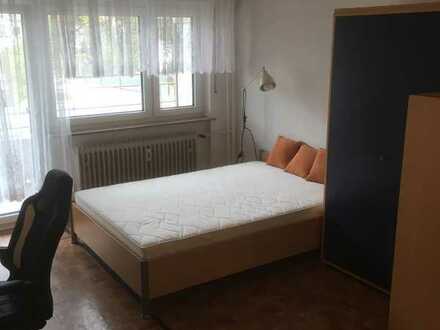 Möblierte Wohnung mit einem Zimmer sowie Balkon und EBK in Mannheim Schwetzingerstadt