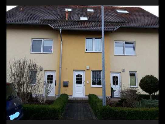 Sehr schöne 4-Zimmer-Maisonette-Wohnung mit Balkon und Garten in Nordhausen