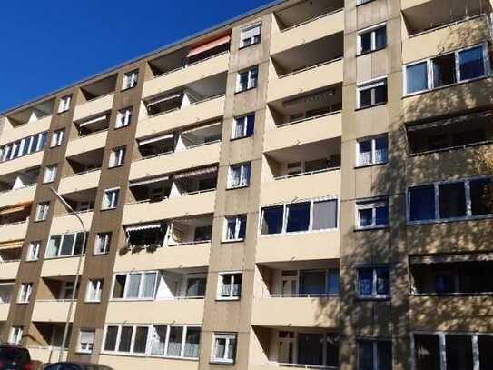 vermietete - 3 Zi.-Whg. - West/Balkon, Bad/Wanne + extra WC, TG in MARKT SCHWABEN