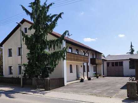 Wohnhaus mit Gewerbehallen und großem Grundstück in Puttenhausen bei Mainburg