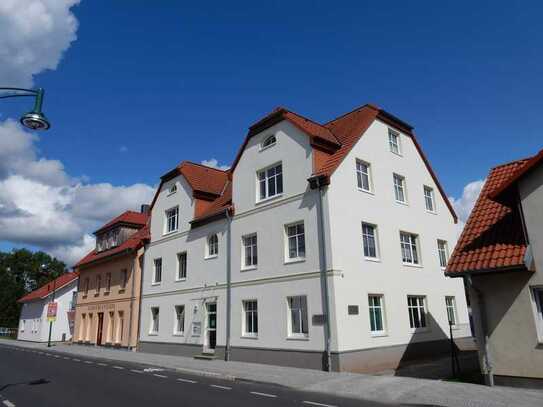 Wohnung mit zwei Zimmern und Einbauküche in Neustrelitz