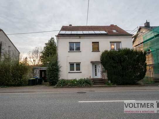 PLATZWUNDER - Zwei- bis Dreifamilienhaus mit Garage und großem Grundstück in Marpingen!