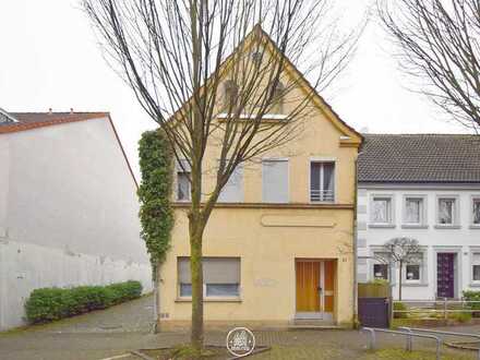 Historisches Zweifamilienhaus im Zentrum mit genehmigter Bauvoranfrage