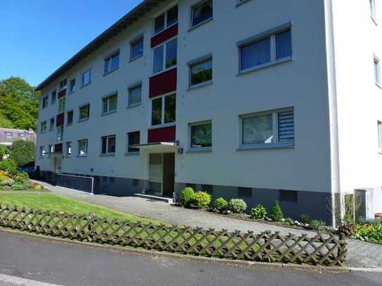 Stilvolle 3-Zimmer-Erdgeschosswohnung mit Balkon in Kronberg im Taunus