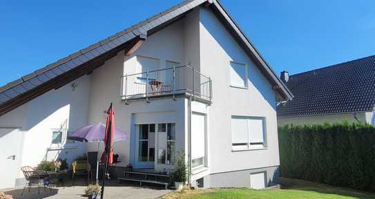 Freistehendes Architektenhaus in toller Ortsrandlage oberhalb von Koblenz