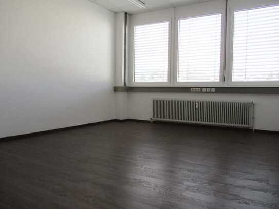 Schöne kleine Bürofläche mit Fernblick ab 23 m² ++ Provisionsfrei