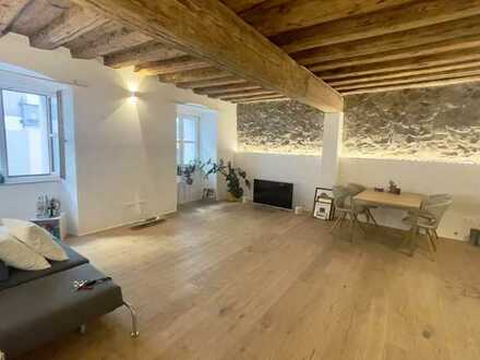 Geräumige, sanierte 2-Zimmer-Wohnung mit gehobener Innenausstattung zur Miete in Passau