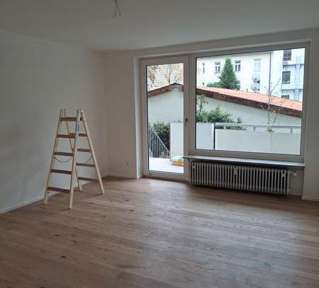 Erstbezug nach komplett Sanierung, 3 Zi. Balkon und großzügige Terasse in der Maxvorstadt