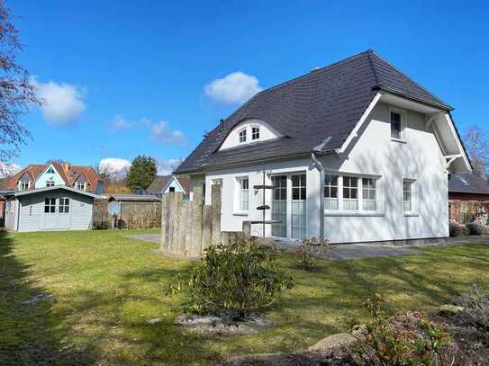 Zwischen Traumstrand und Boddenidylle - Ihr neues zu Hause in Prerow