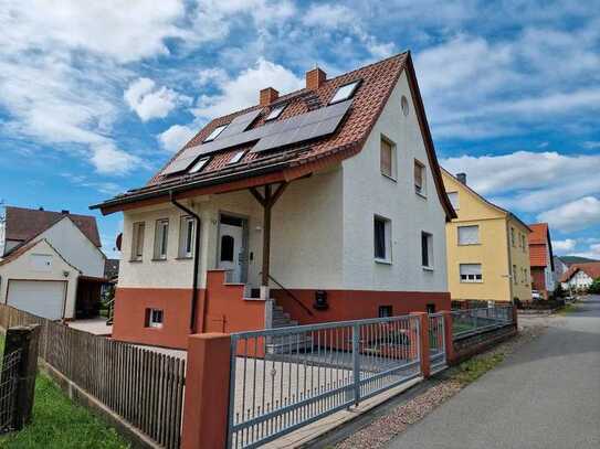 Schönes freistehendes Haus (8 Zimmer) in Waldhessen - 1 oder 2 Wohneinheiten - mit Solaranlage