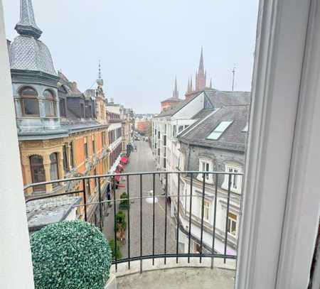 Stilaltbau mit Aufzug & Dachterrasse in der Altstadt Wiesbadens