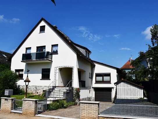 **RESERVIERT** Charmantes 1- bis 2-Familienhaus mit herrlichem Grundstück