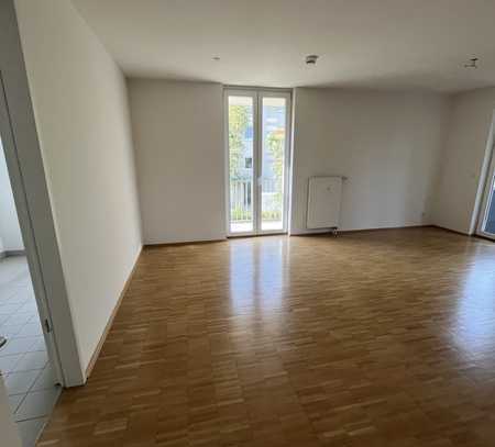 3-Zimmerwohnung mit Einbauküche, 2 Badezimmer und 2 Balkone