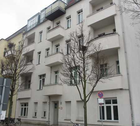 Helle 2-Zimmer Wohnung mit Balkon im Grünen zu vermieten!